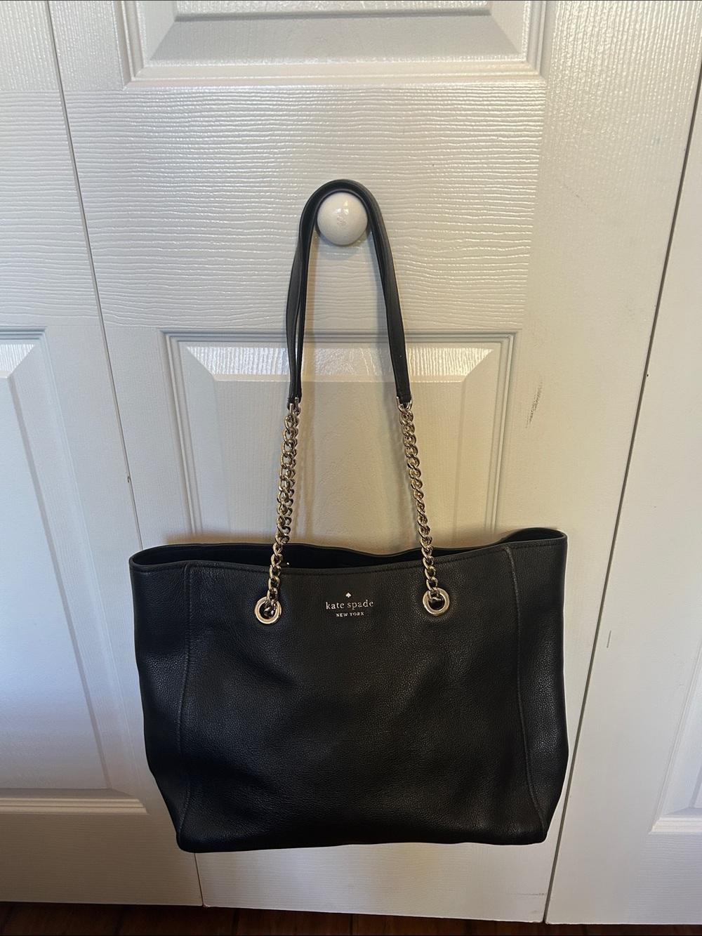 kate spade Infinite Black Pebbled Leather Tote w\Silver Chain Straps- like new - Picture 13 of 14